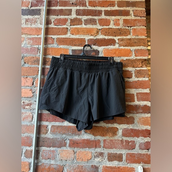 Avia Women’s Running Shorts with Bike Liner, 4” Inseam, Size 2xl - Picture 8 of 8